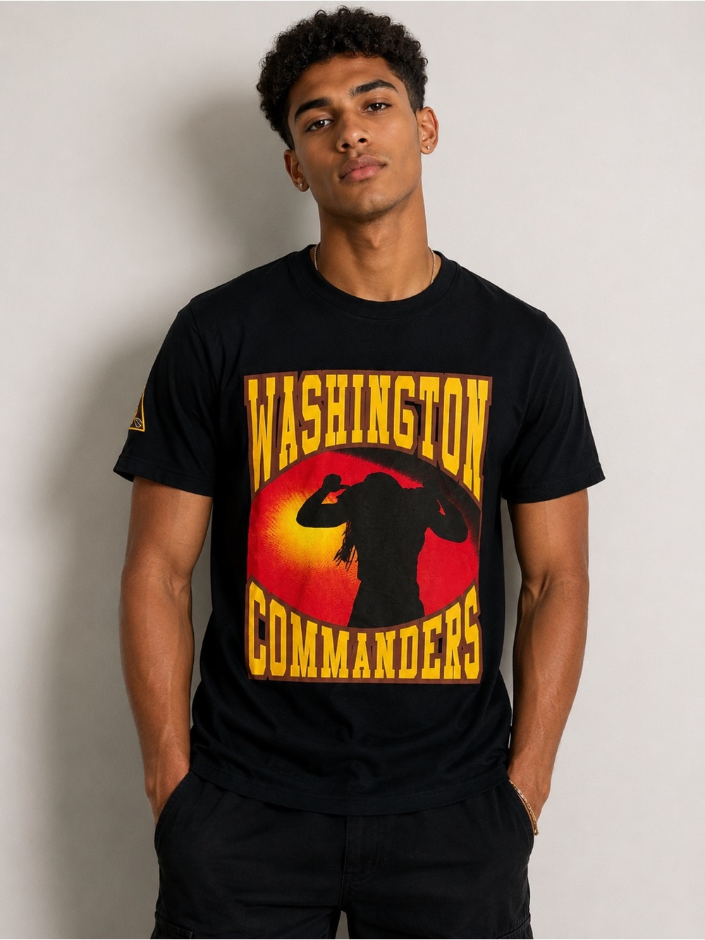 Washington Commanders Graphic Tee NFL Football Fan Black T-Shirt NWT